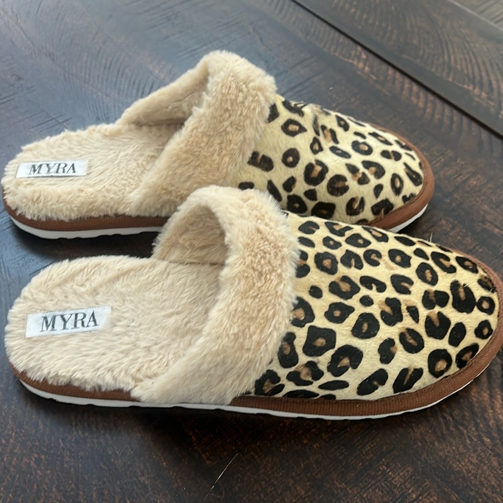 MYRA leopard print house slippers